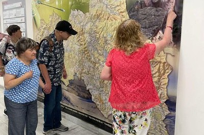 Pozdrav z vyhlídky Krajského úřadu, Náplavky a Křišťálového údolí